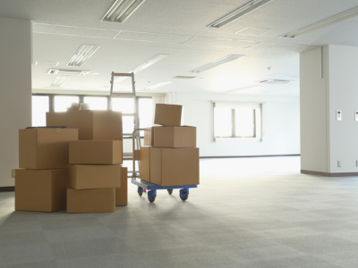 Stockage temporaire ou permanent : trouvez la solution idéale pour vos affaires à Lyon et Bourgoin-Jallieu